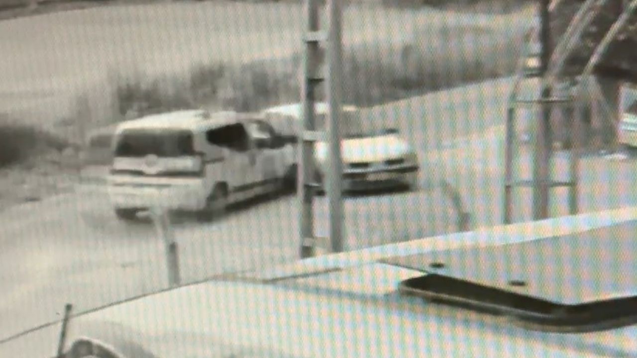 Kavşakta Can Pazarı Küçük Çocuk Yoğun Bakımda, Hamile Kadın Bebeğini Kaybetti (1)