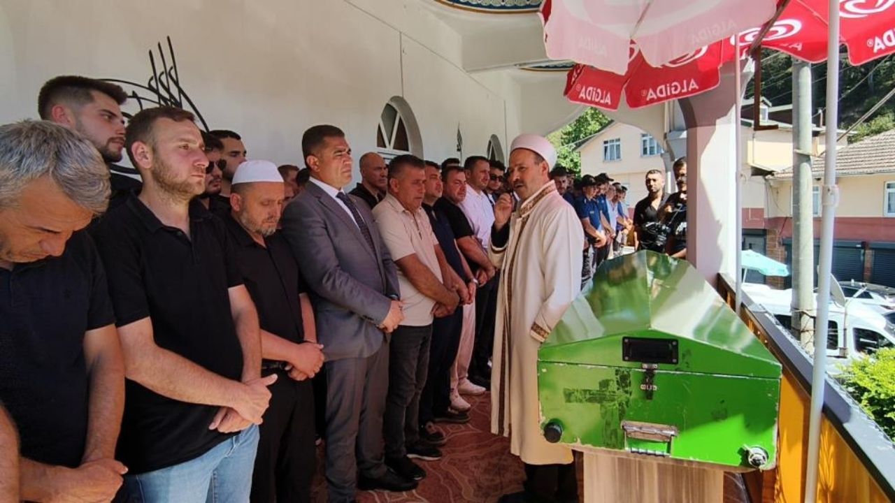 Kaza Kurşunuyla Hayatını Kaybetmişti Genç Siyasetçi Dualarla Uğurlandı (3)