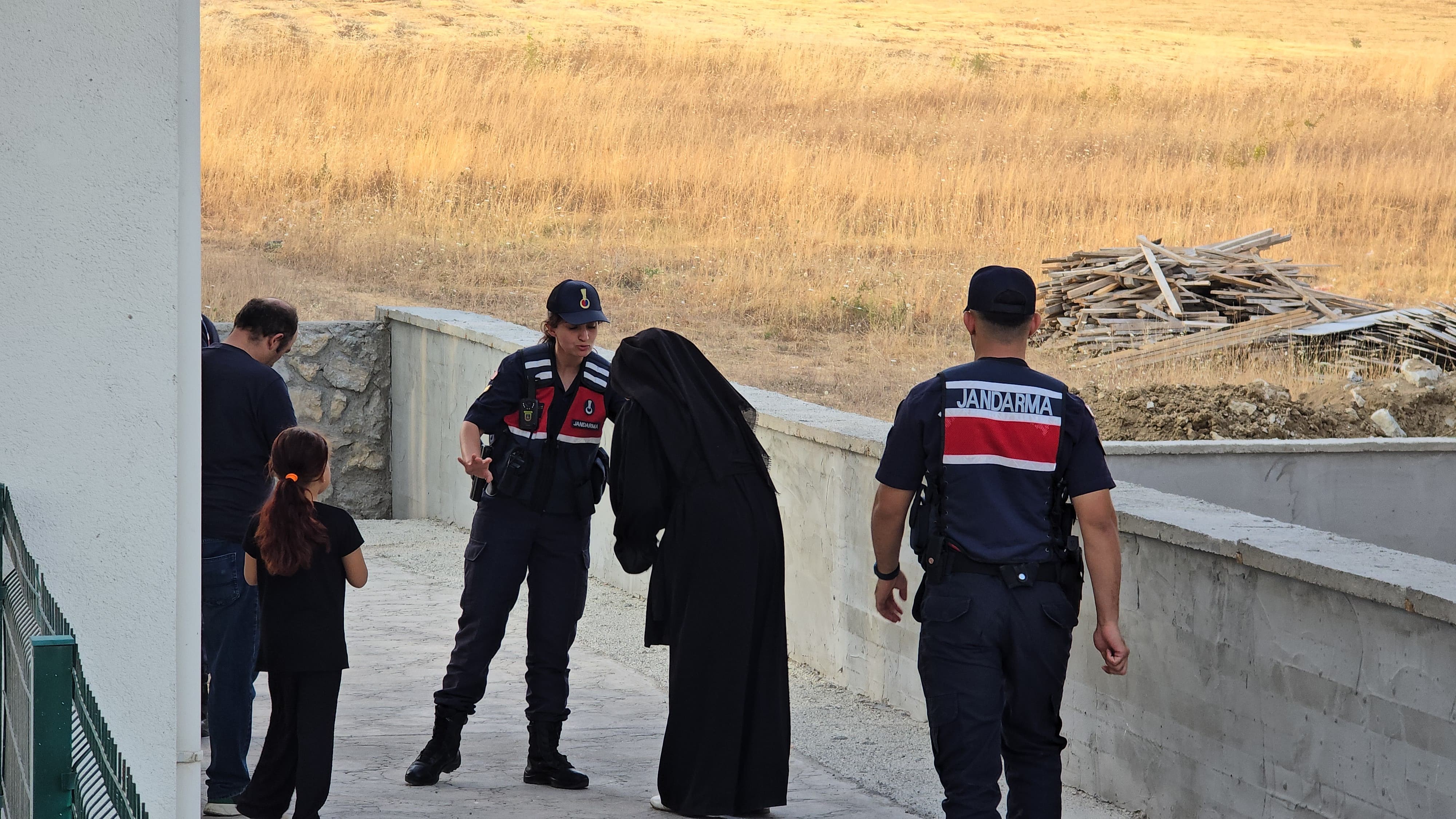 Komşu Ilde Feci Olayı Şüpheli Yangın Sonrası Karı Koca Evde Ölü Bulundu!
