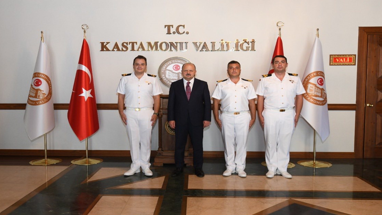 Komutanlardan Vali Dallı Veda Ziyare (1)