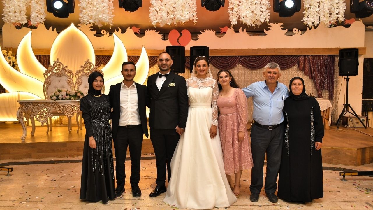 Korkmaz Ve Düğer Ailelerinin Mutlu Günü Taşköprü’de Merve Ve Emre Mutluğa ‘Evet’ Dediler (5)