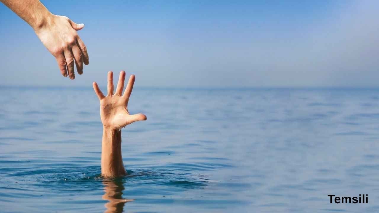 Küçük Çocuk Denizde Boğulma Tehlikesi Yaşadı