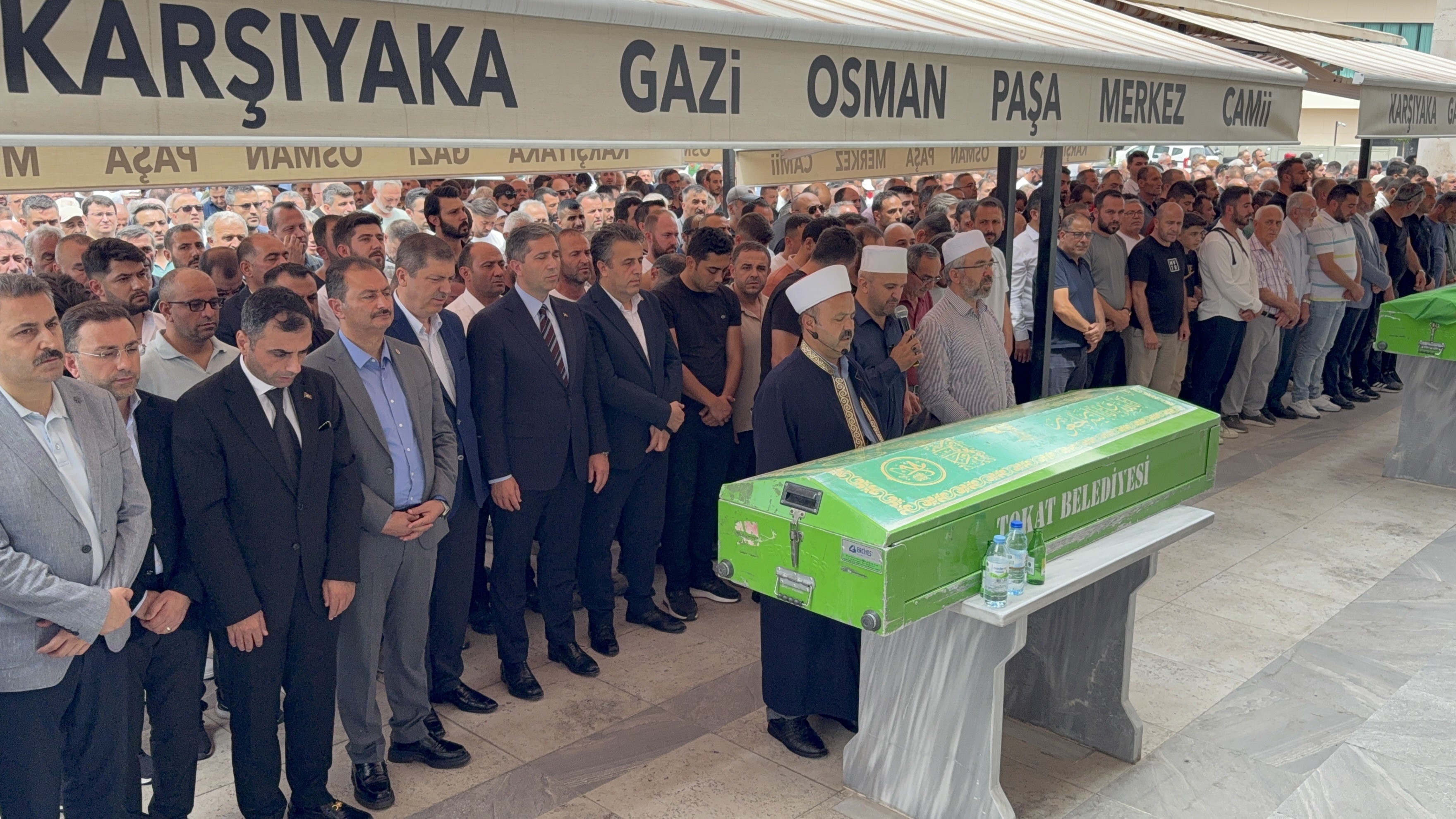 Otomobilin Çaptığı Motosikletli Çift Toprağa Verildi 2