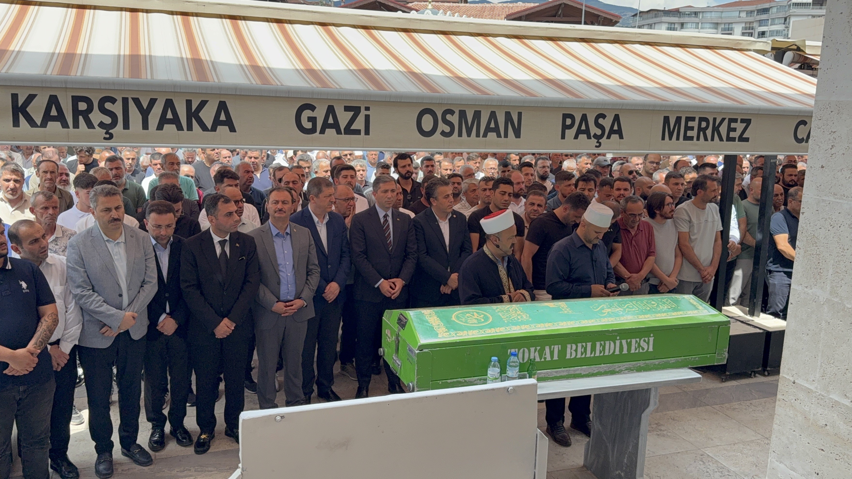 Otomobilin Çaptığı Motosikletli Çift Toprağa Verildi 3