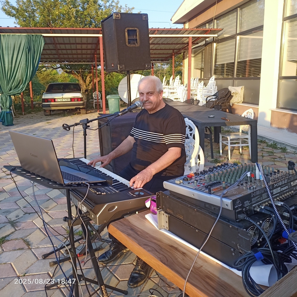 Piyanist Nihat Vefat Defin (1)