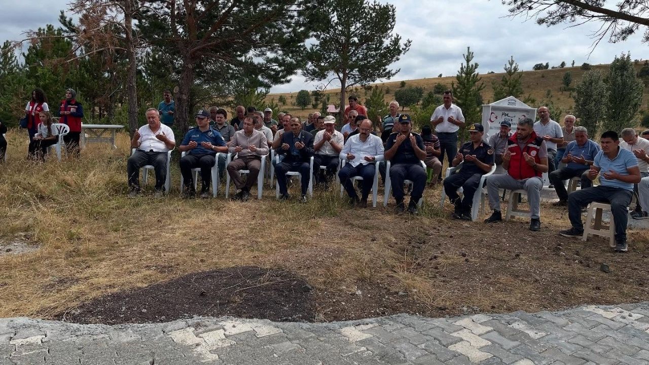Şehadetlerinin Yıl Dönümünde Kastamonu’daki Şehitler Unutulmadı (4)