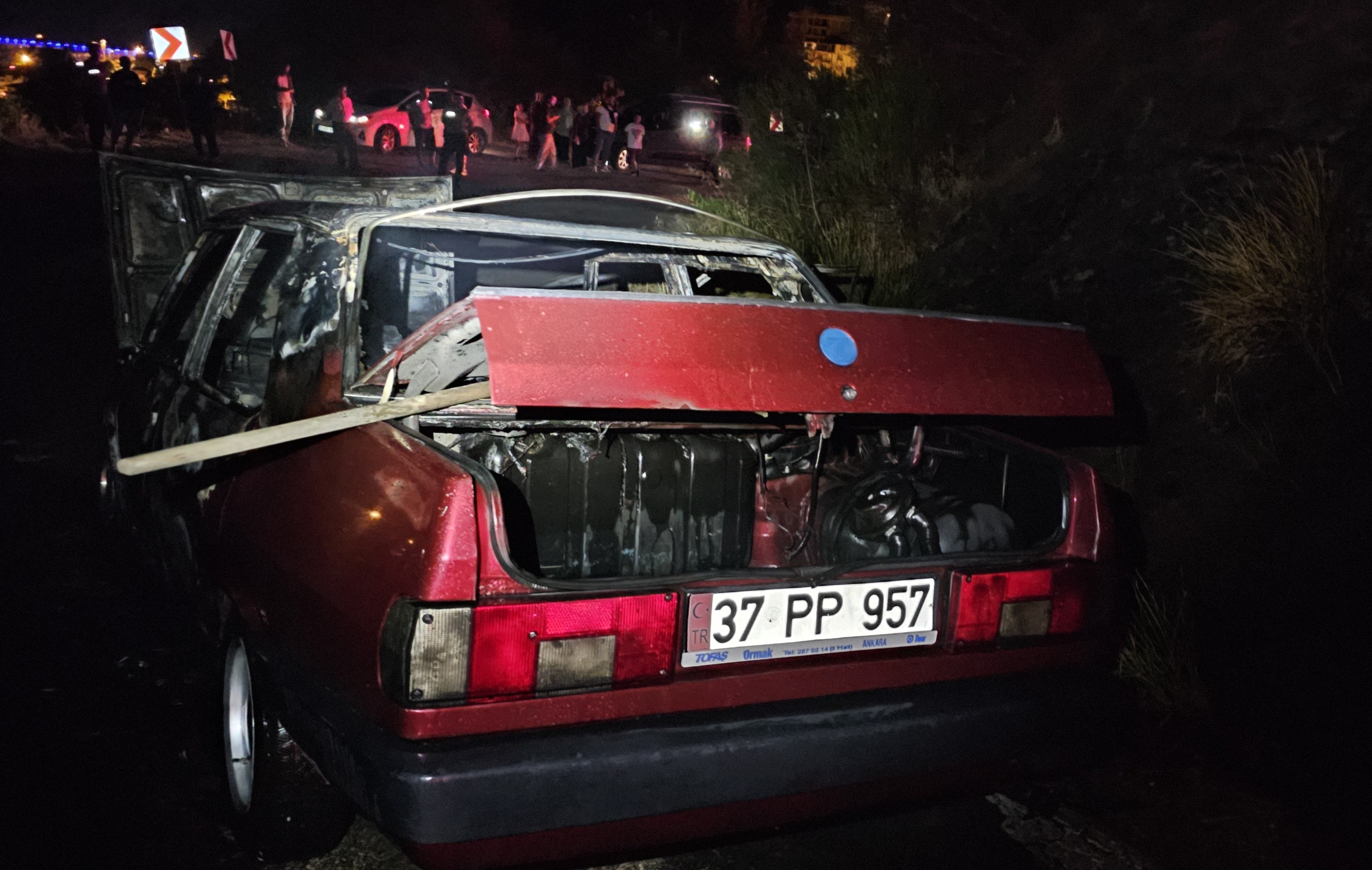 Son Dakika Kastamonu'da Otomobil Seyir Halindeyken Alev Alev Yandı! 2