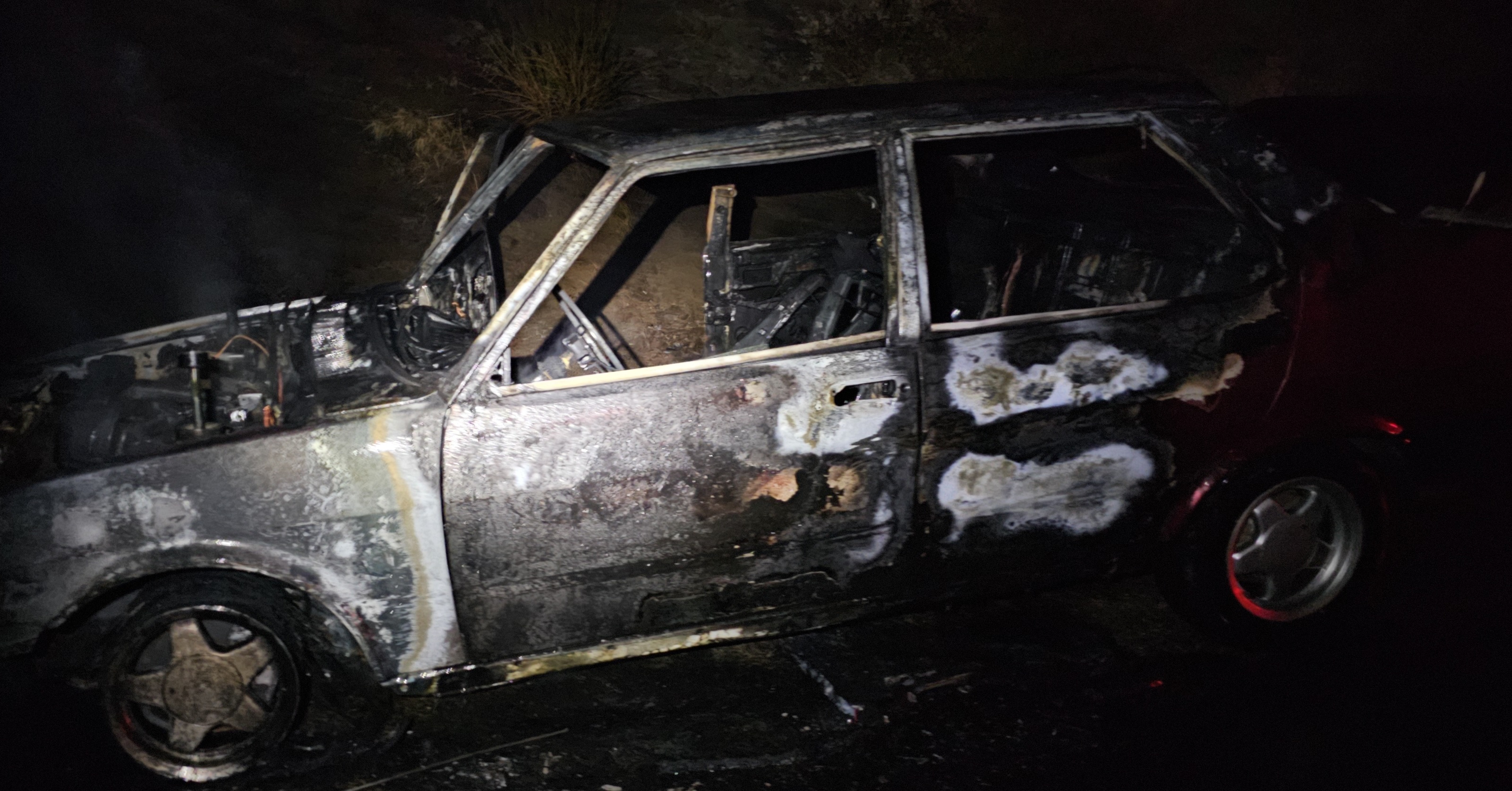 Son Dakika Kastamonu'da Otomobil Seyir Halindeyken Alev Alev Yandı! 3
