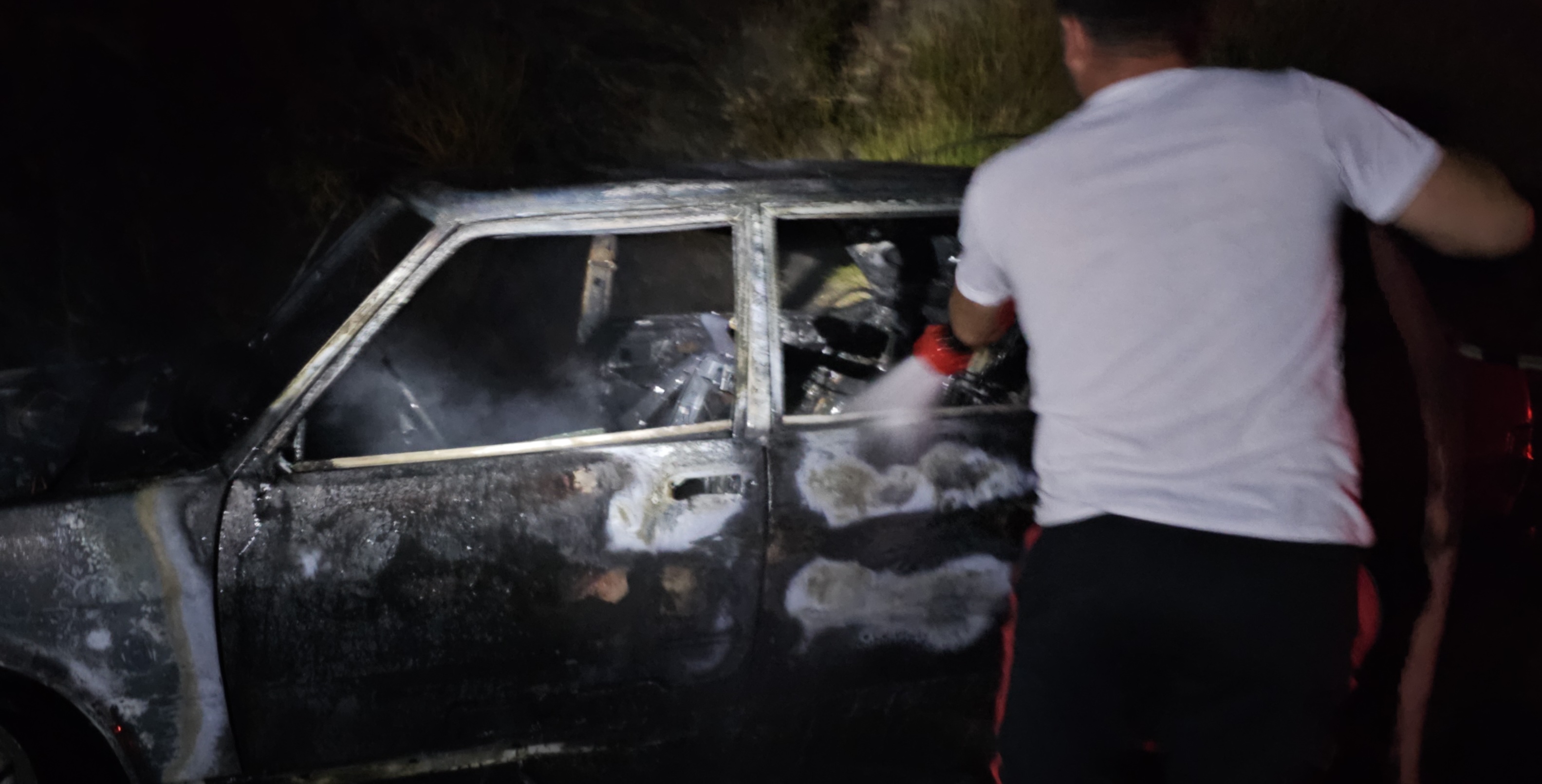 Son Dakika Kastamonu'da Otomobil Seyir Halindeyken Alev Alev Yandı! 8