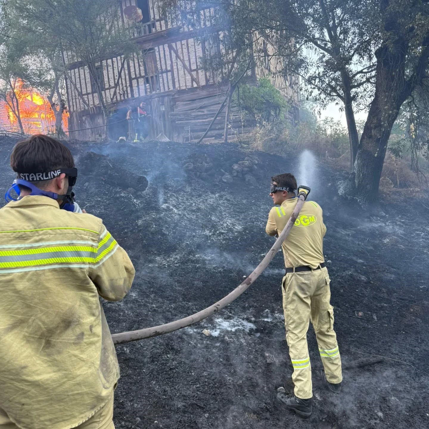 Son Dakika Kastamonu'nun Ilçesindeki Feci Yangın Iki Samanlığı Küle Çevirdi!