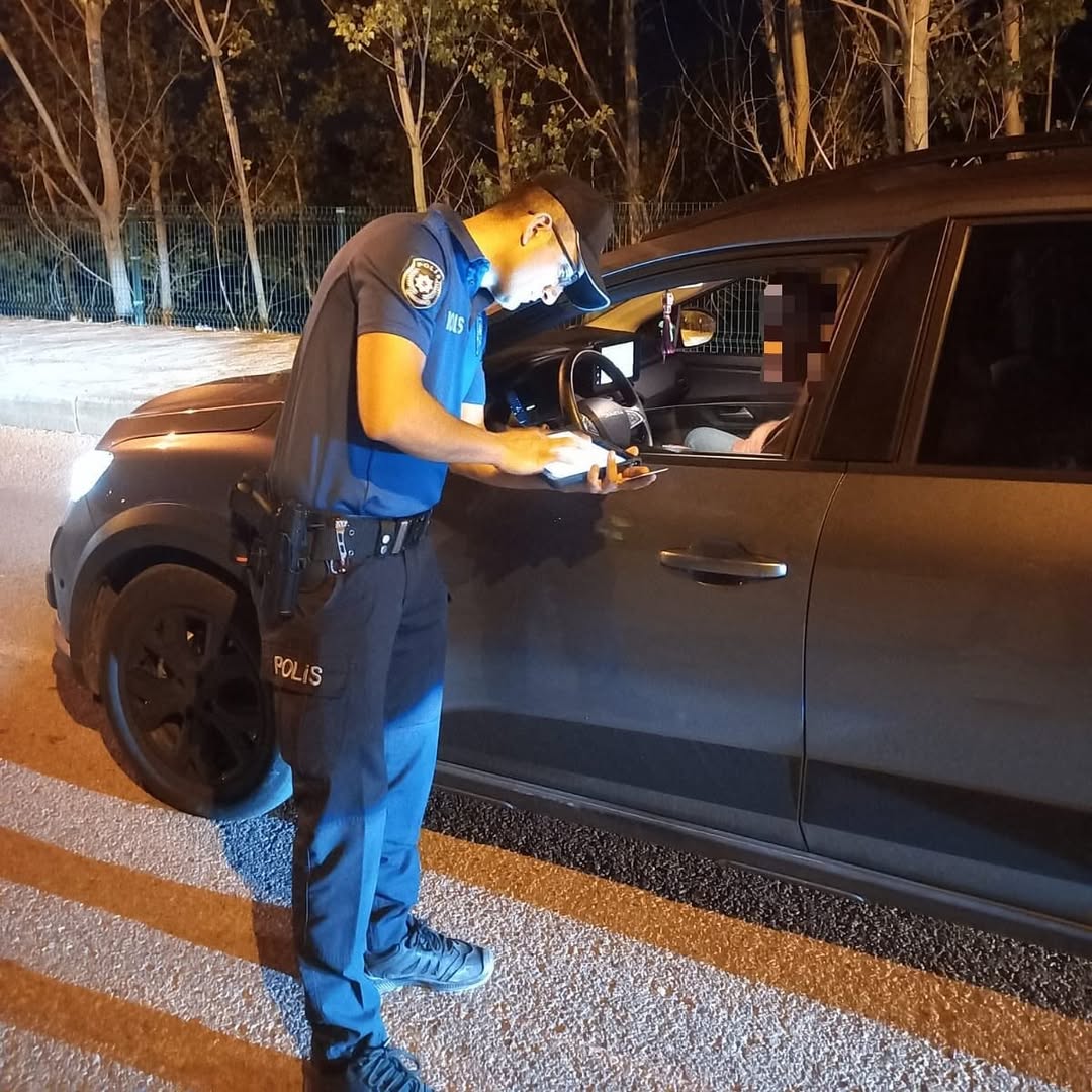 Taşköprü'de 252 Şahıs Ve 45 Araç Kontrol Edildi 6