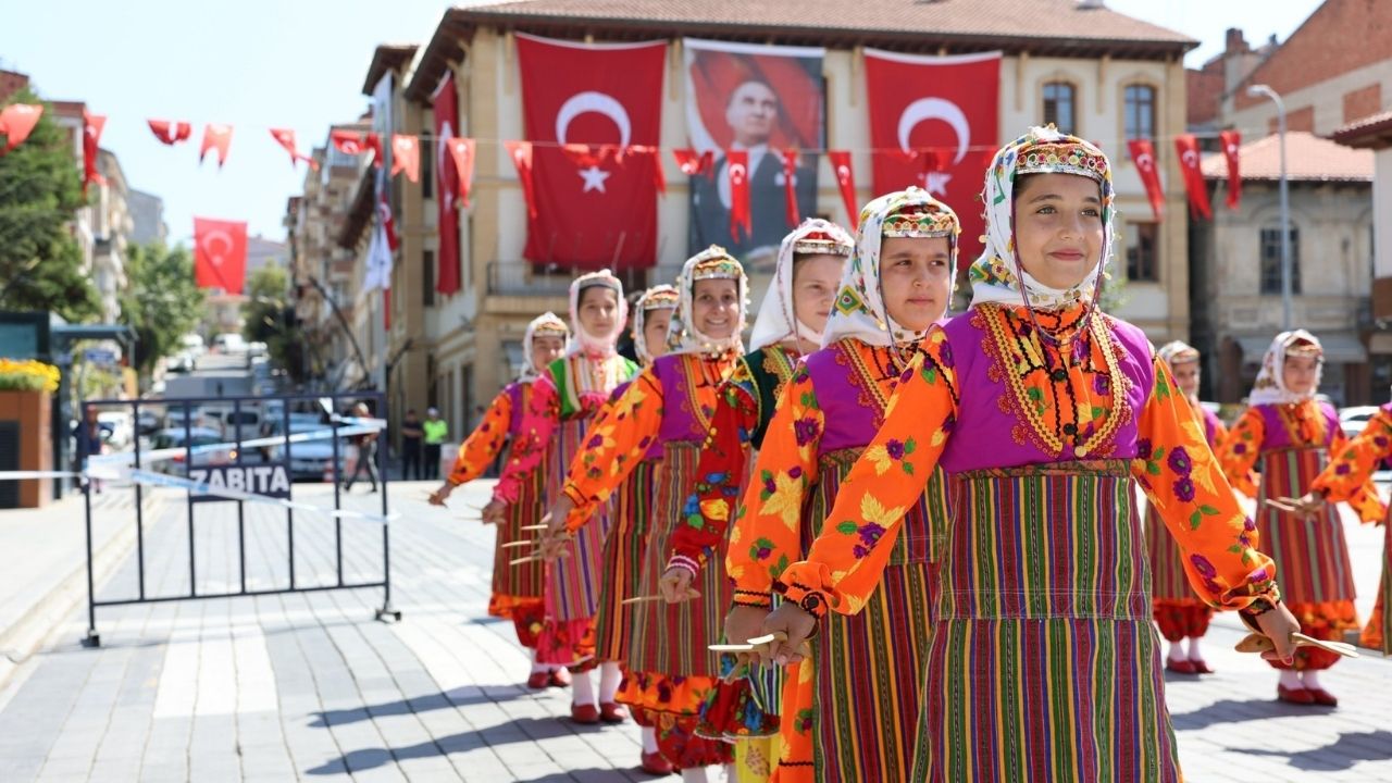 Taşköprü’de Atatürk’ün Ziyaretinin 100. Yılı 11 Pare Top Atışıyla Kutlandı (2)