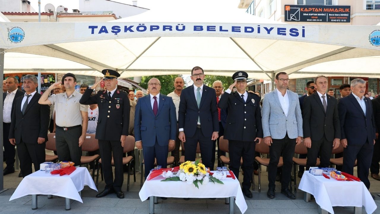 Taşköprü’de Atatürk’ün Ziyaretinin 100. Yılı 11 Pare Top Atışıyla Kutlandı (6)