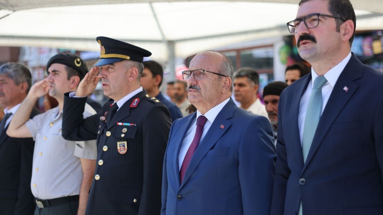 Taşköprü’de Atatürk’ün Ziyaretinin 100. Yılı 11 Pare Top Atışıyla Kutlandı (7)