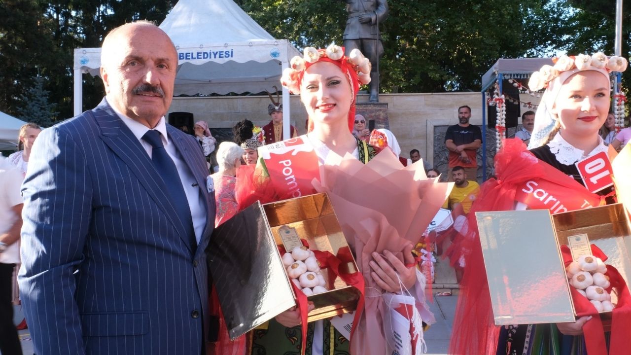 Taşköprü’de Sarımsak Güzeli Tacı Polonya’ya Gitti (7)