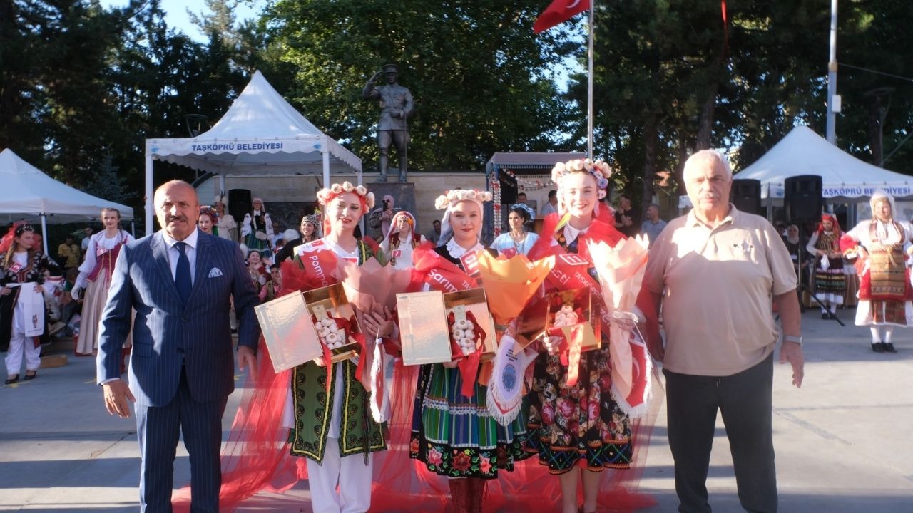 Taşköprü’de Sarımsak Güzeli Tacı Polonya’ya Gitti (8)