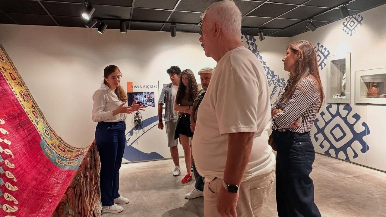 Ünlü Oyuncu Halil Ergün Kastamonu’da Kent Müzesi’ne Özel Ziyaret (3)