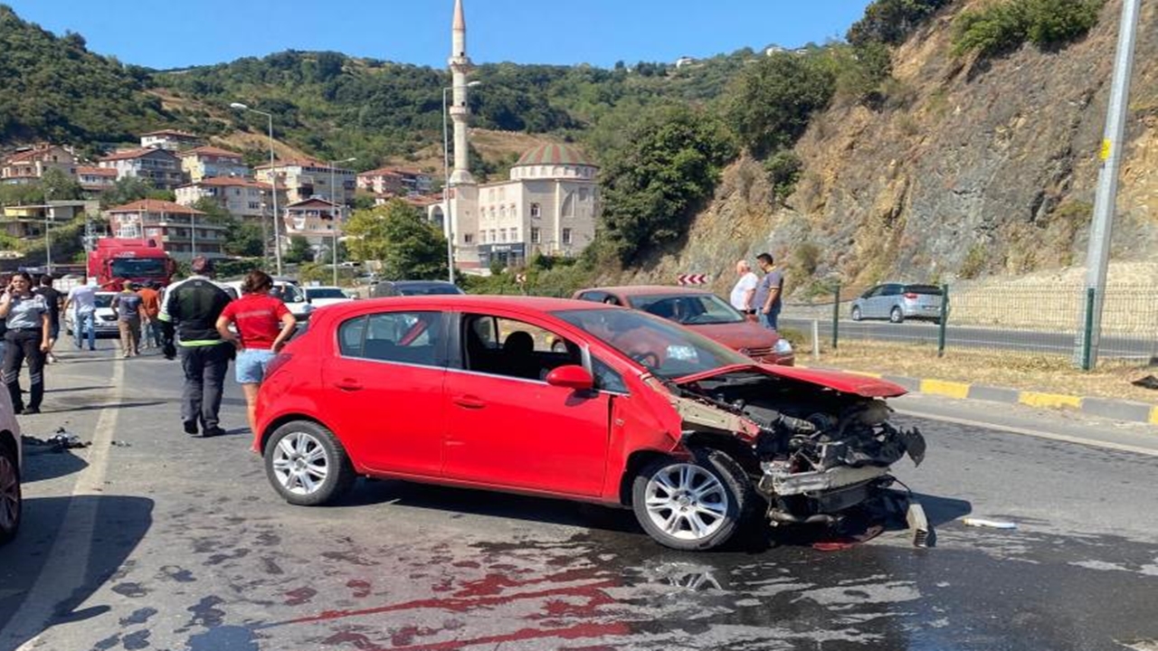 Zonguldak Trafik Kazası Zincirleme Kaza (1)