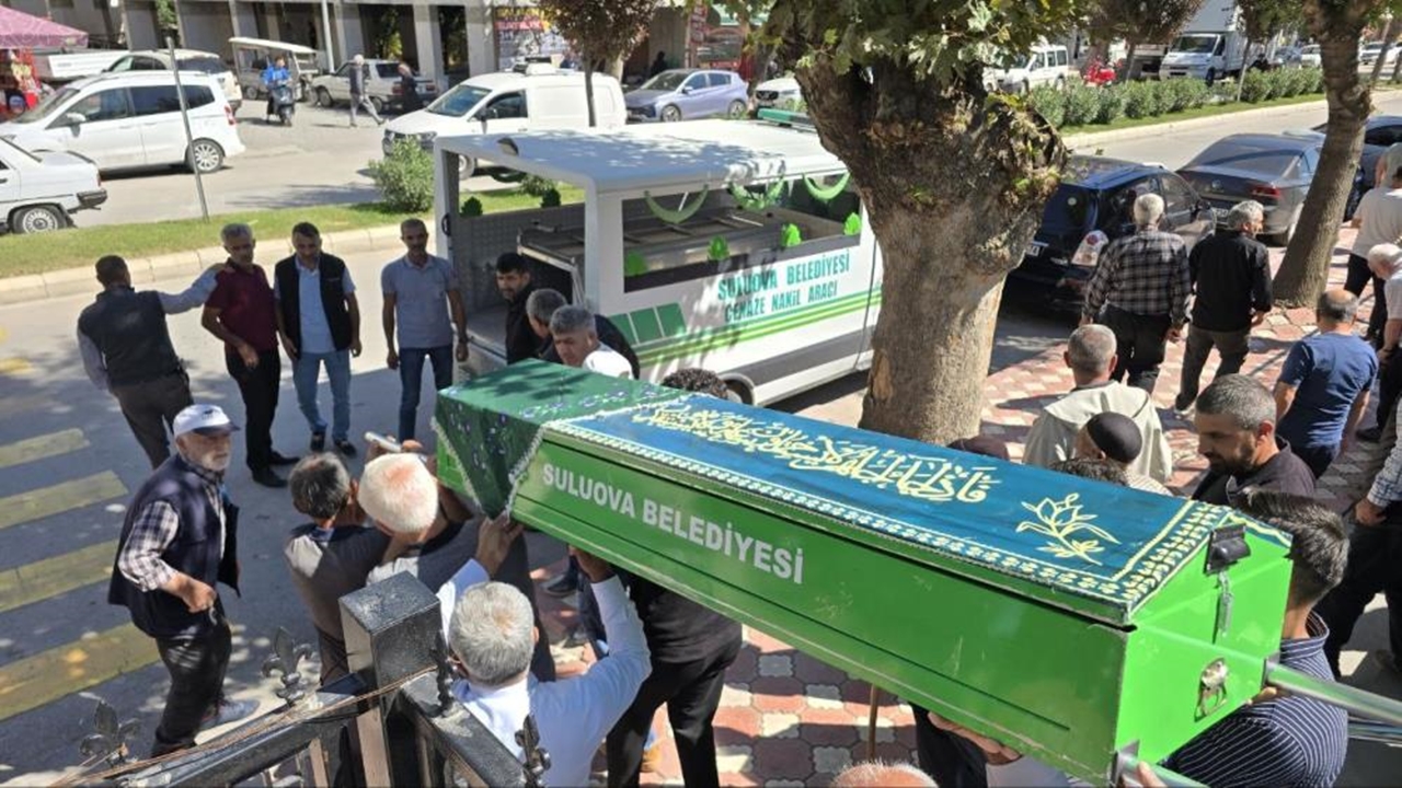 127 Yaşındaki Ayşe Bayrı (3)