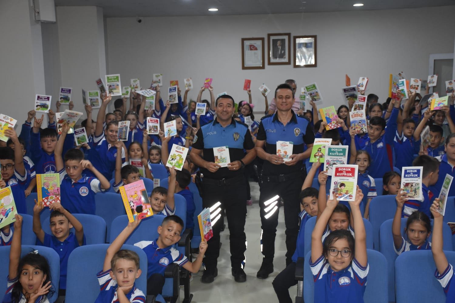 853 Öğrenci 'Hayata Renk Verelim' Projesi Ile Bilinçlendi 7