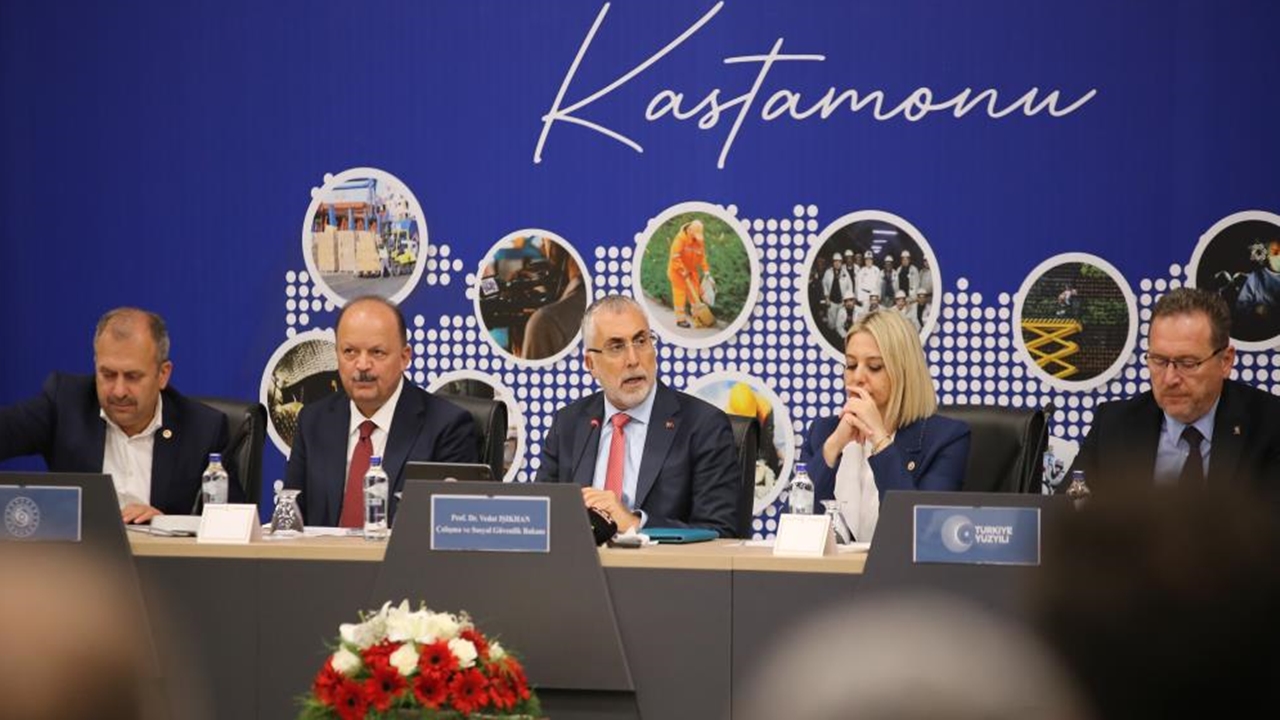 Afad Bakan Işıkhan Kastamonu (3)