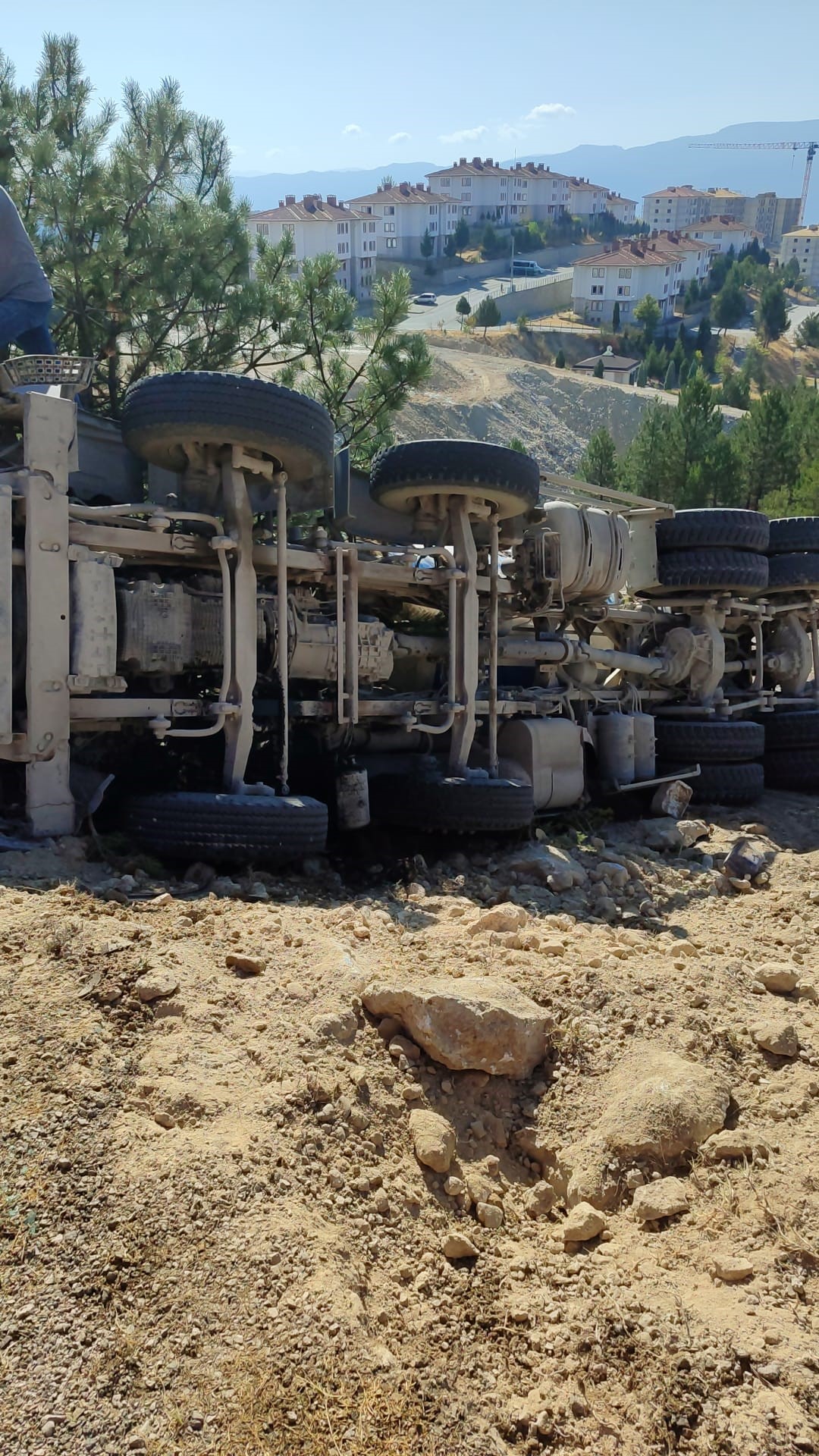 Beton Mikseri Devrildi Sürücü Yaralandı 2