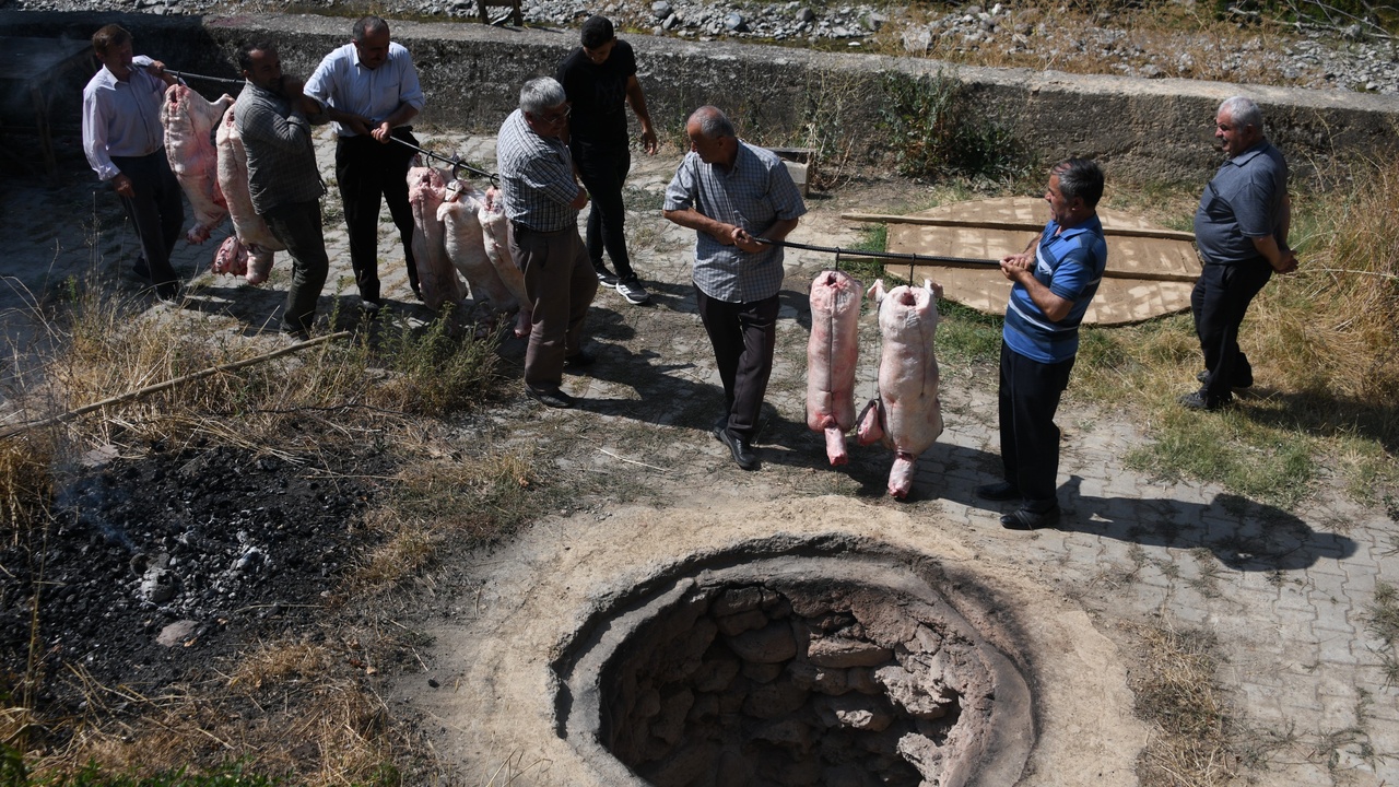 Çatalçam Kuyu Kebabı (1)