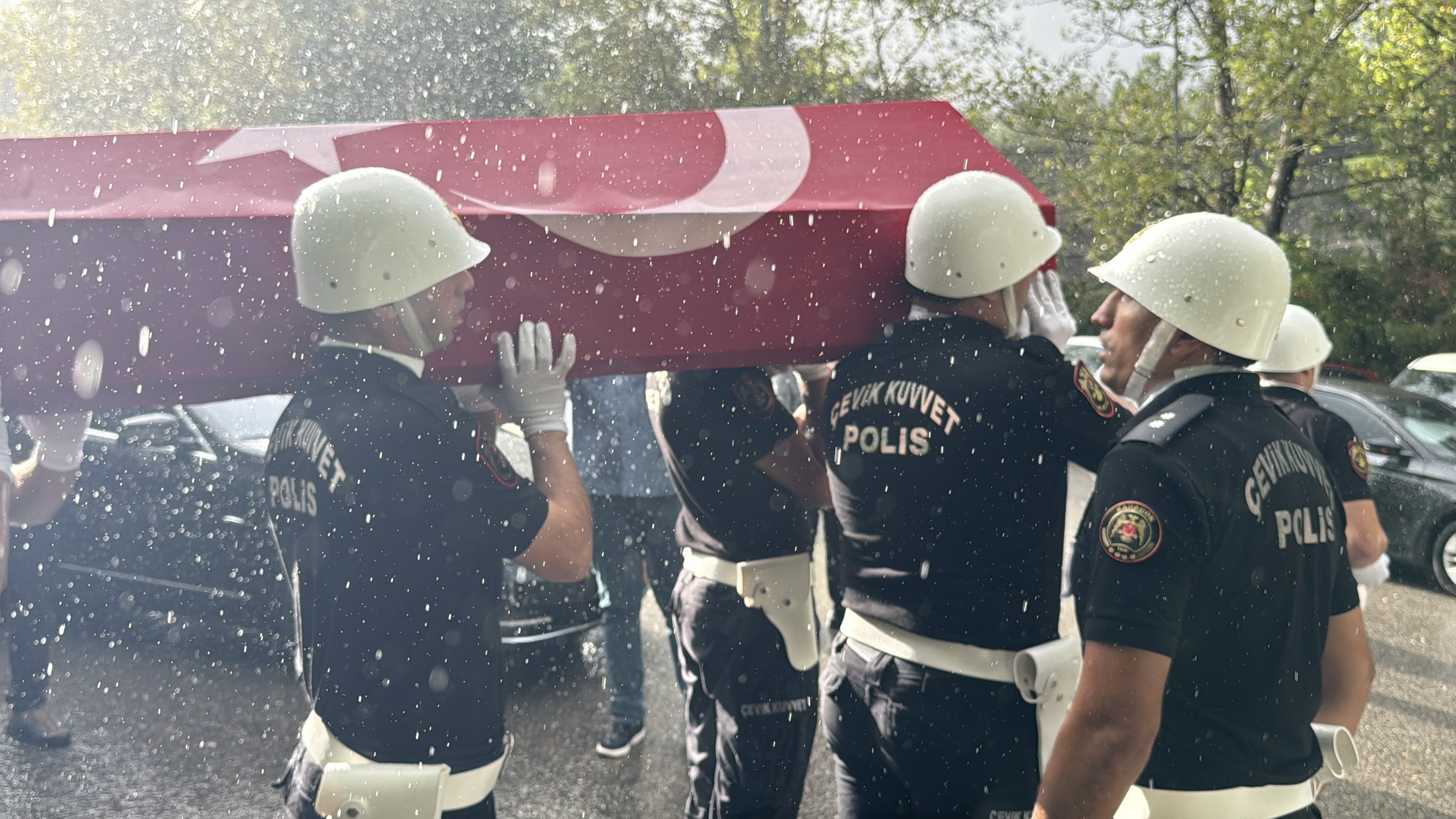 Feci Kazada Yaşamını Yitiren Polis Memuru Son Yolculuğuna Uğurlandı 9
