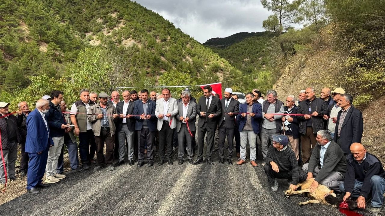 Hanönü’de Sıcak Asfalt Çalışması Hizmete Açıldı (3)