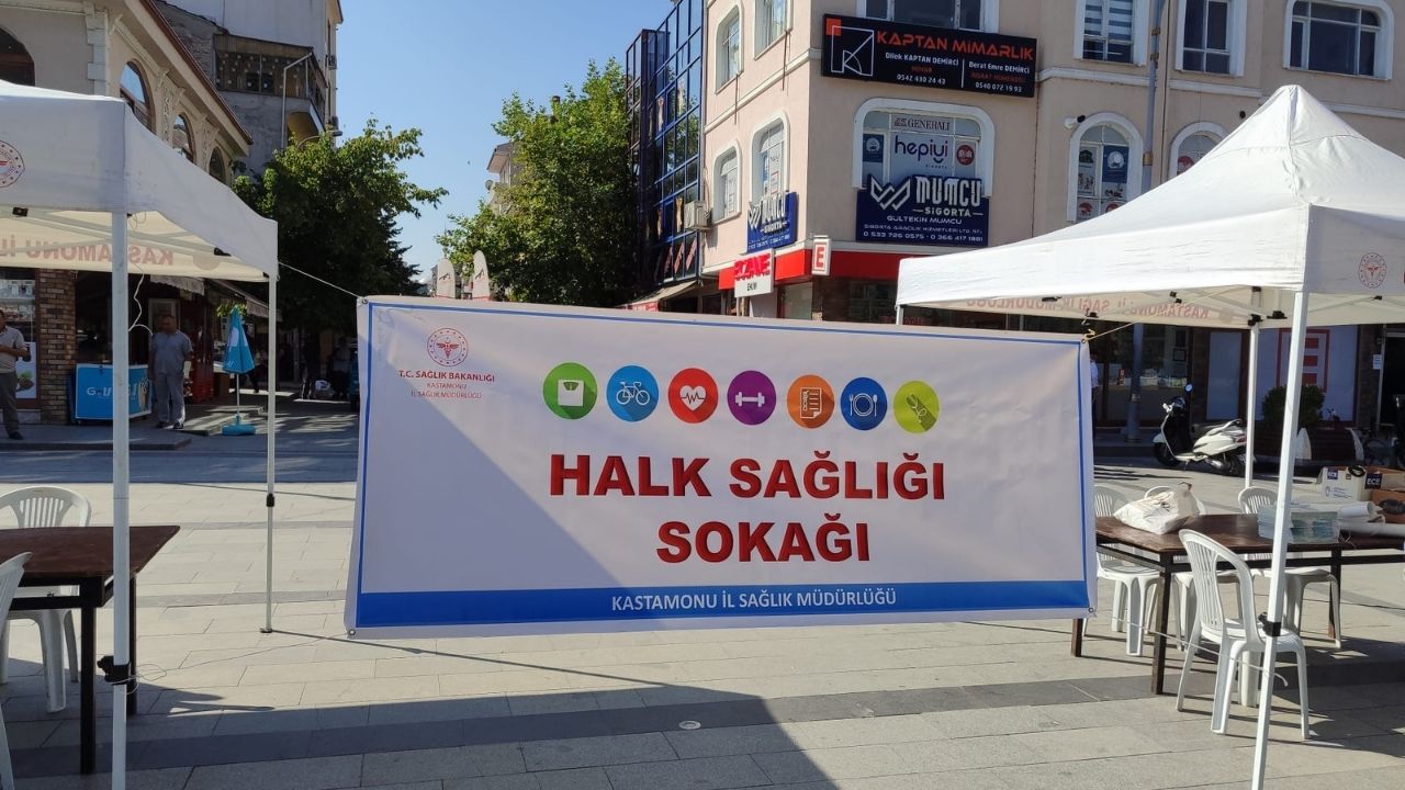 İl Sağlık Müdürü Yavuzyılmaz Taşköprü’de Halk Sağlığı Sokağına Yoğun İlgi (8)
