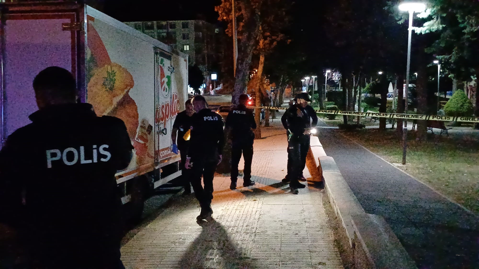 İş Yerine Silahlı Saldırıda Ağır Yaralanan Şahıs Öldü 22