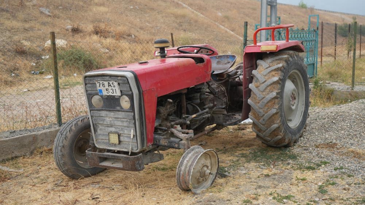 Kastamonu Araç Traktör Yangın Söndürme (2)