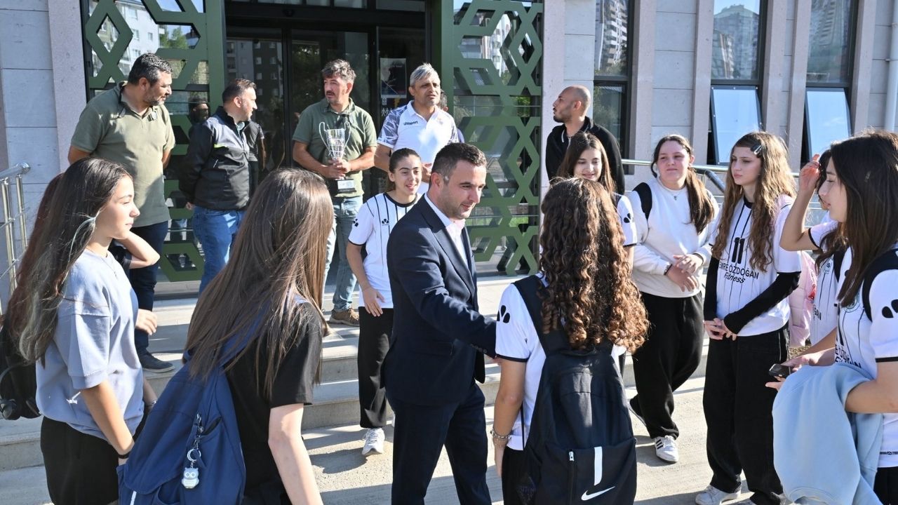 Kastamonu Bölge Müdürü, Türkiye 4.’Sü Olan Takımı Ağırladı (4)