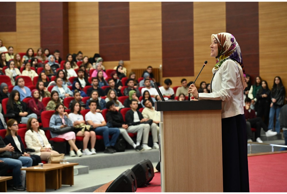Kastamonu Üniversitesi Yeni Öğrencilerini Oryantasyonla Karşıladı