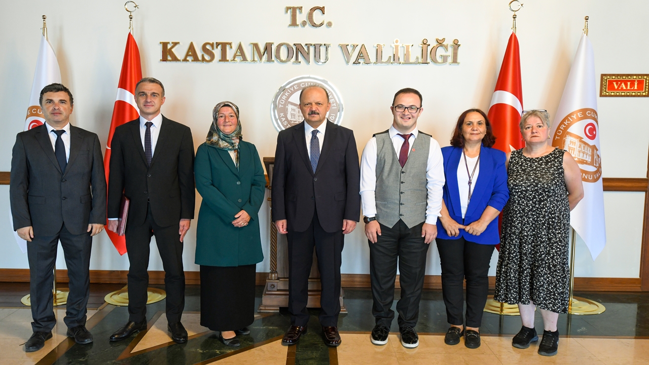 Kastamonu Vali Hibe Imza Töreni (2)