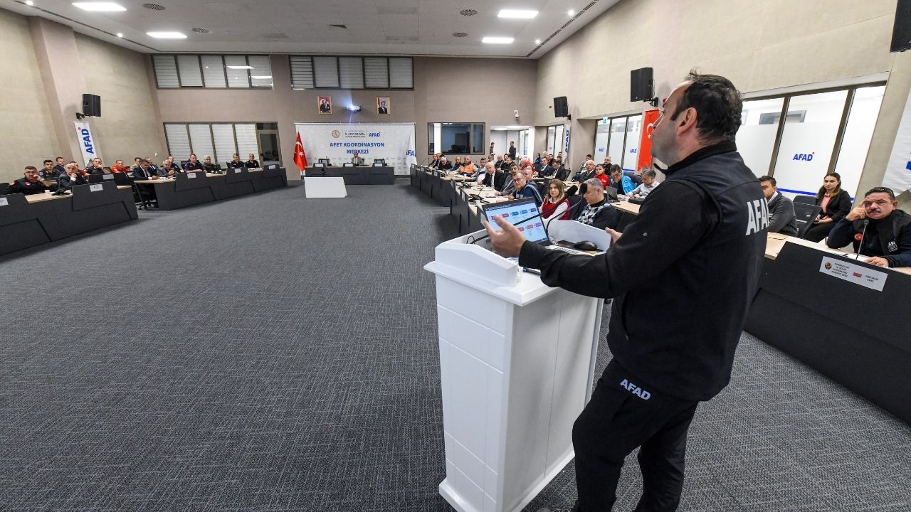 Kastamonu’da Afet Hazırlığı Bölgesel Deprem Tatbikatı Toplantısı Gerçekleşti (3)