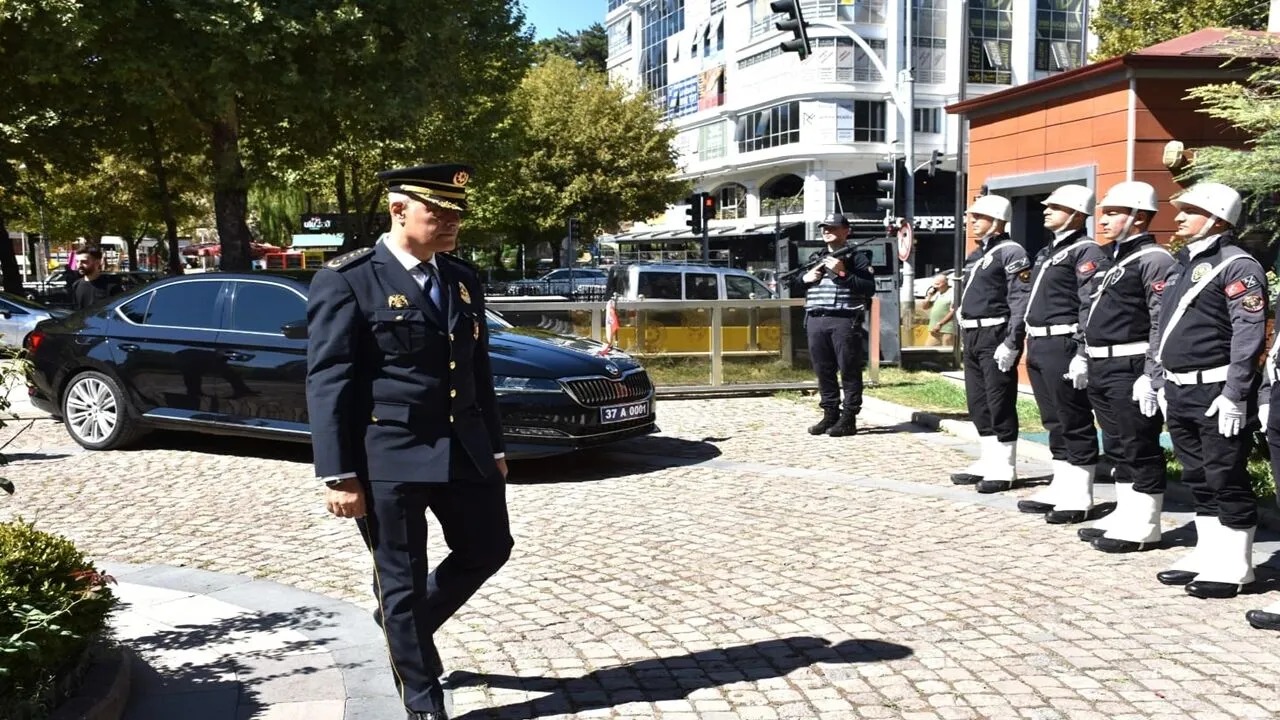 Kastamonu'da Emniyetin Başına Geçti, Ilk Mesajını Verdi! 888