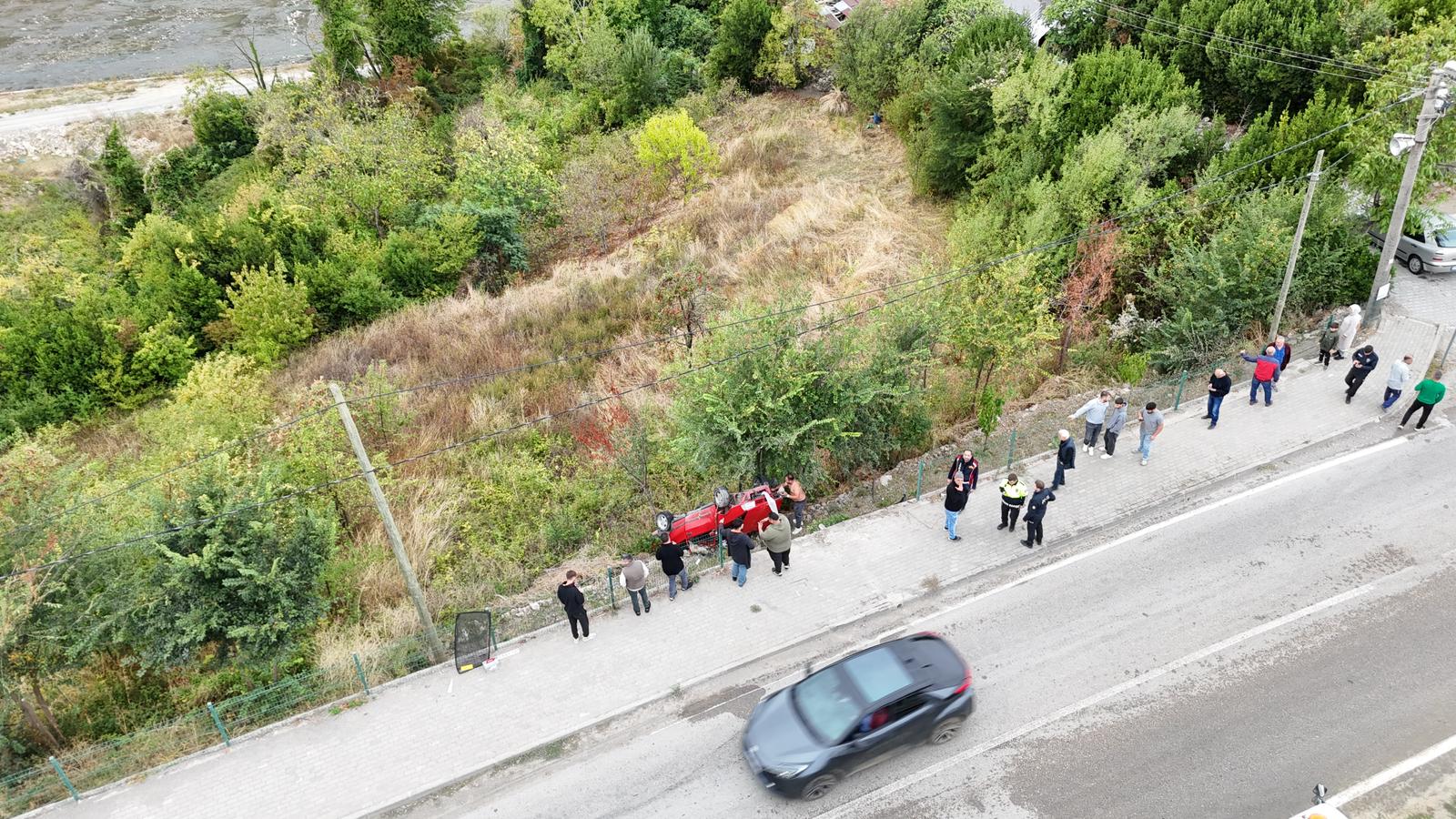 Kastamonu'da Feci Kaza Otomobil Uçuruma Yuvarlandı! 22