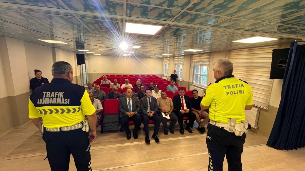 Kastamonu’da Okul Servisleri Denetlendi, Şoförlere Eğitim Verildi (2)