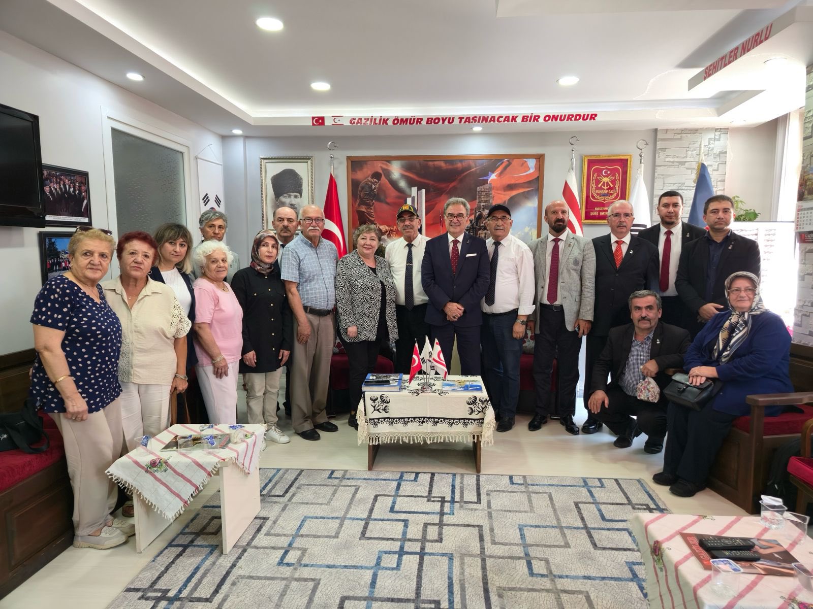 Kastamonu'da Orman Yangınından Etkilenen Köyleri Ziyaret Ettiler 2