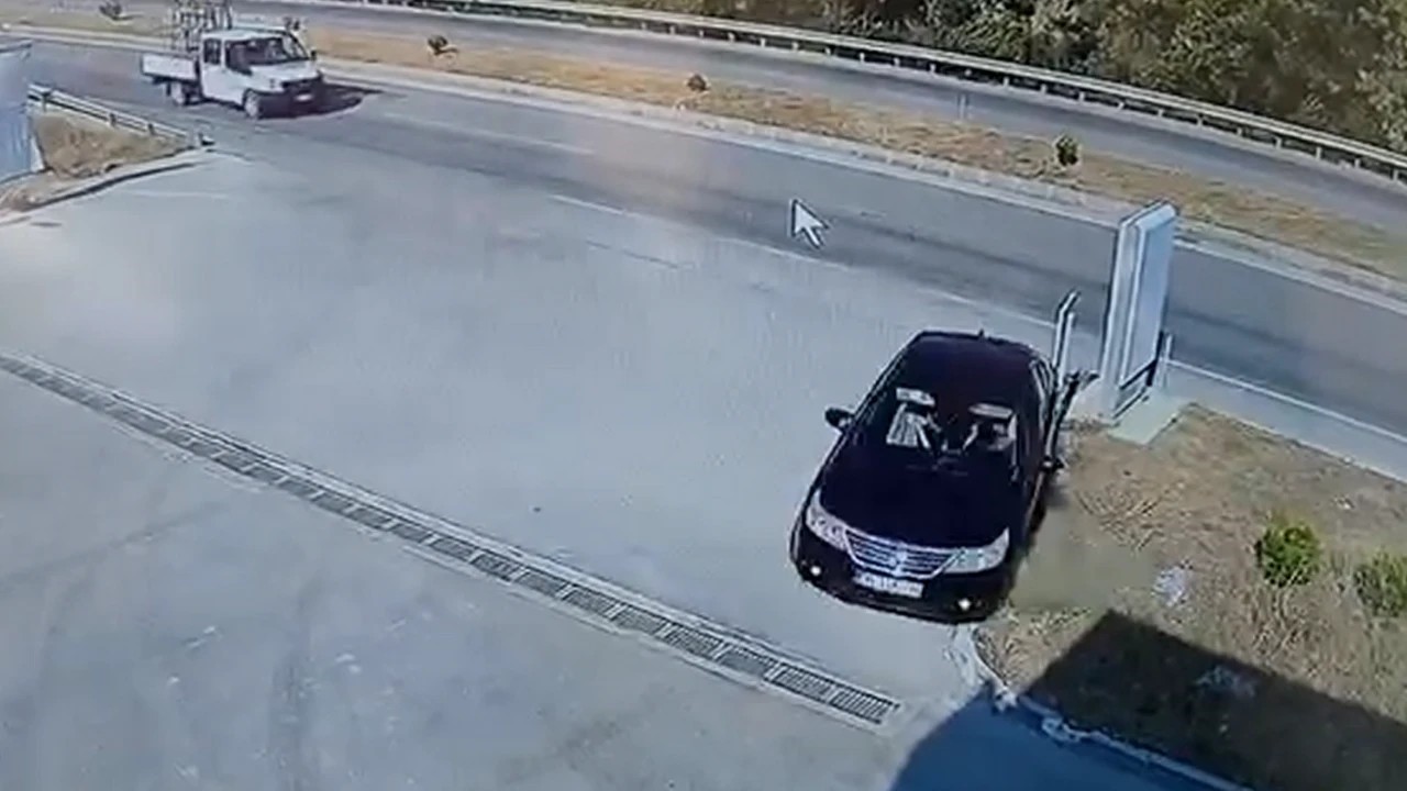 Kastamonu'da Otomobil Akaryakıt Istasyonuna Sürüklendi, Faciadan Dönüldü (Detaylar) 22