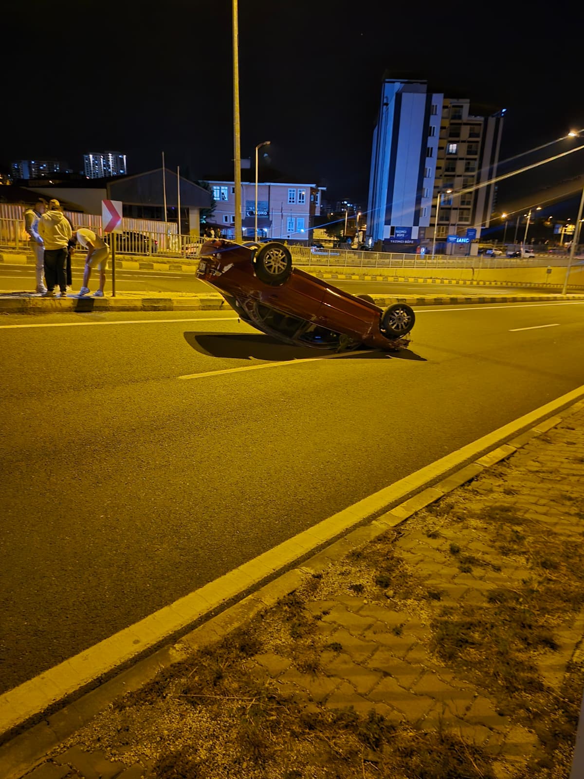 Kastamonu'da Takla Atan Otomobil 100 Metre Sürüklendi