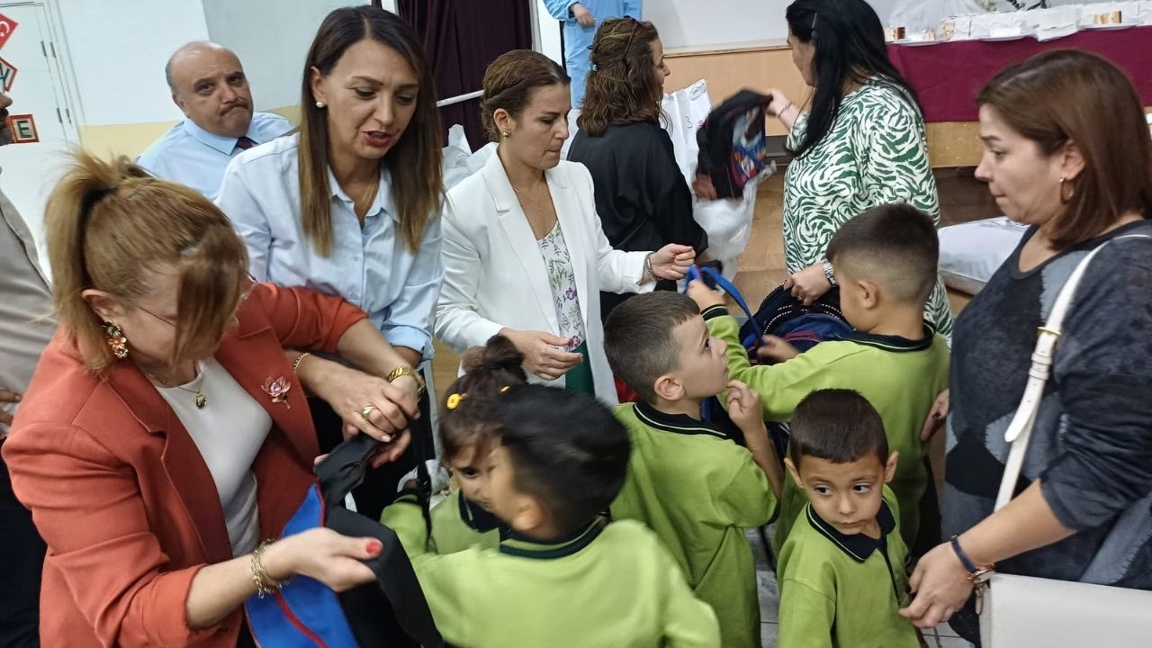 Kastamonu’da Yeni Eğitim Yılına Sevinçle Başladılar Miniklerin Yüzü Hediyelerle Güldü (4)