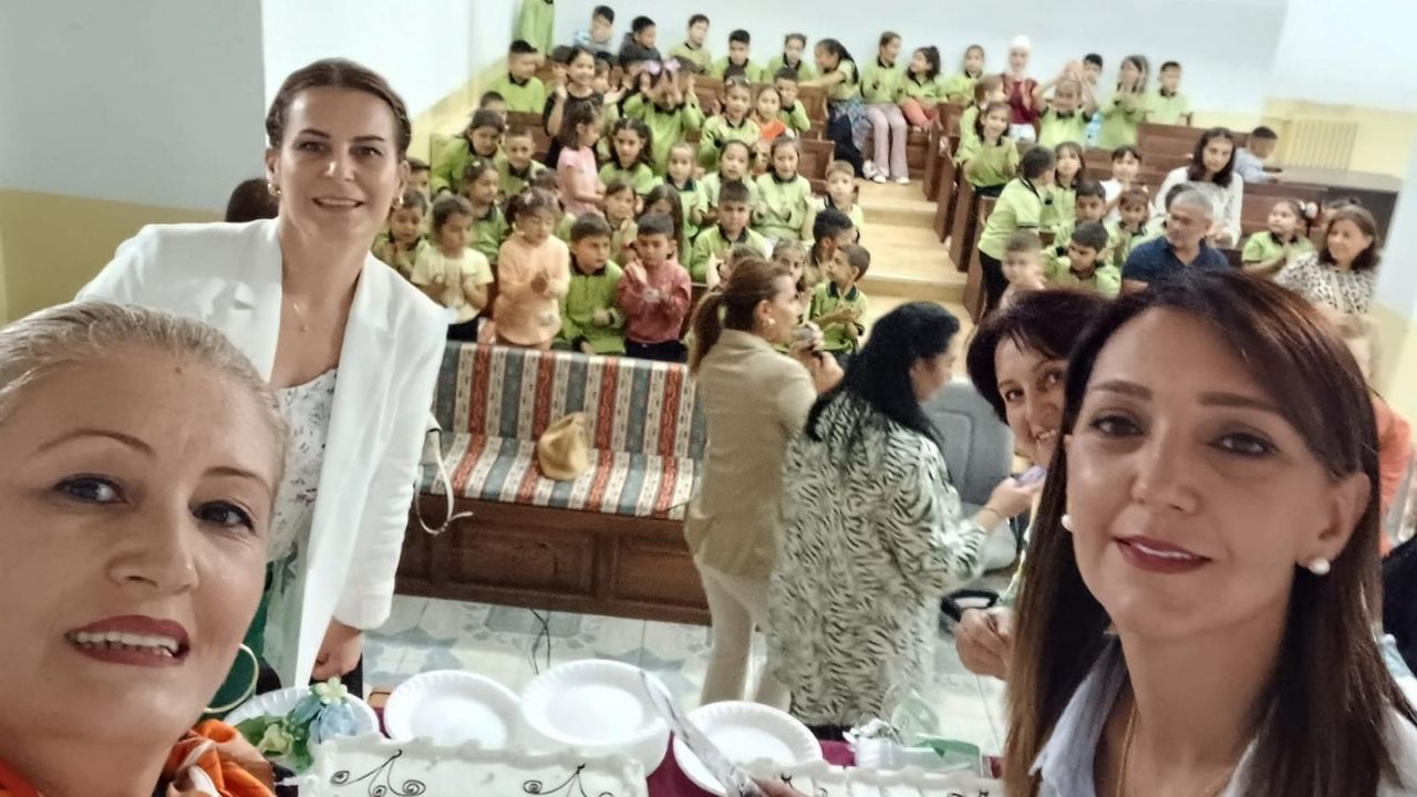 Kastamonu’da Yeni Eğitim Yılına Sevinçle Başladılar Miniklerin Yüzü Hediyelerle Güldü (6)