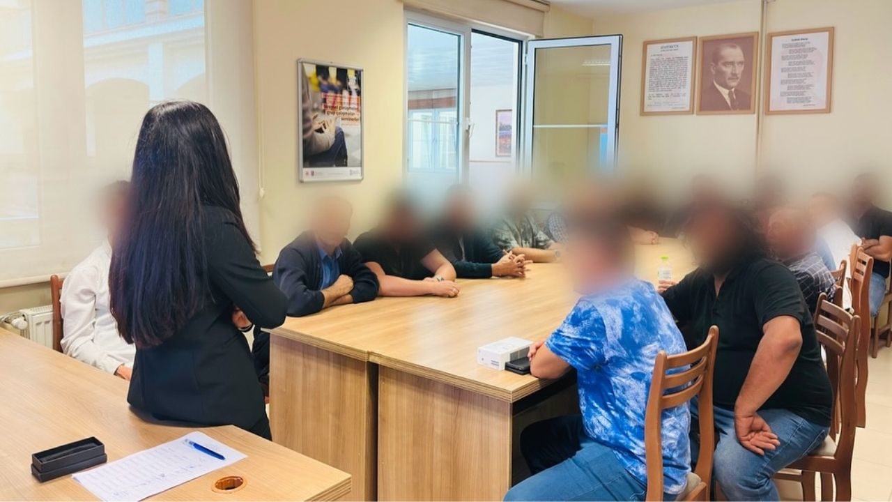 Kastamonu’da Yükümlülere Aile İçi Şiddet Farkındalık Eğitimi (1)