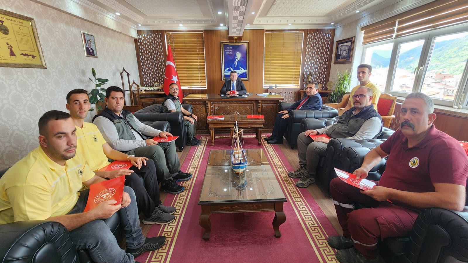 Kastamonu'nun Ilçesinde Kaymakamdan Personele Takdir! 88
