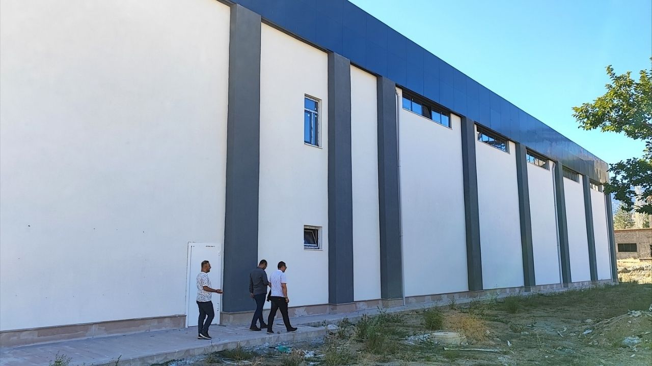 Kastamonu’nun Ilçesine Modern Spor Salonu Kazandırılıyor (4)