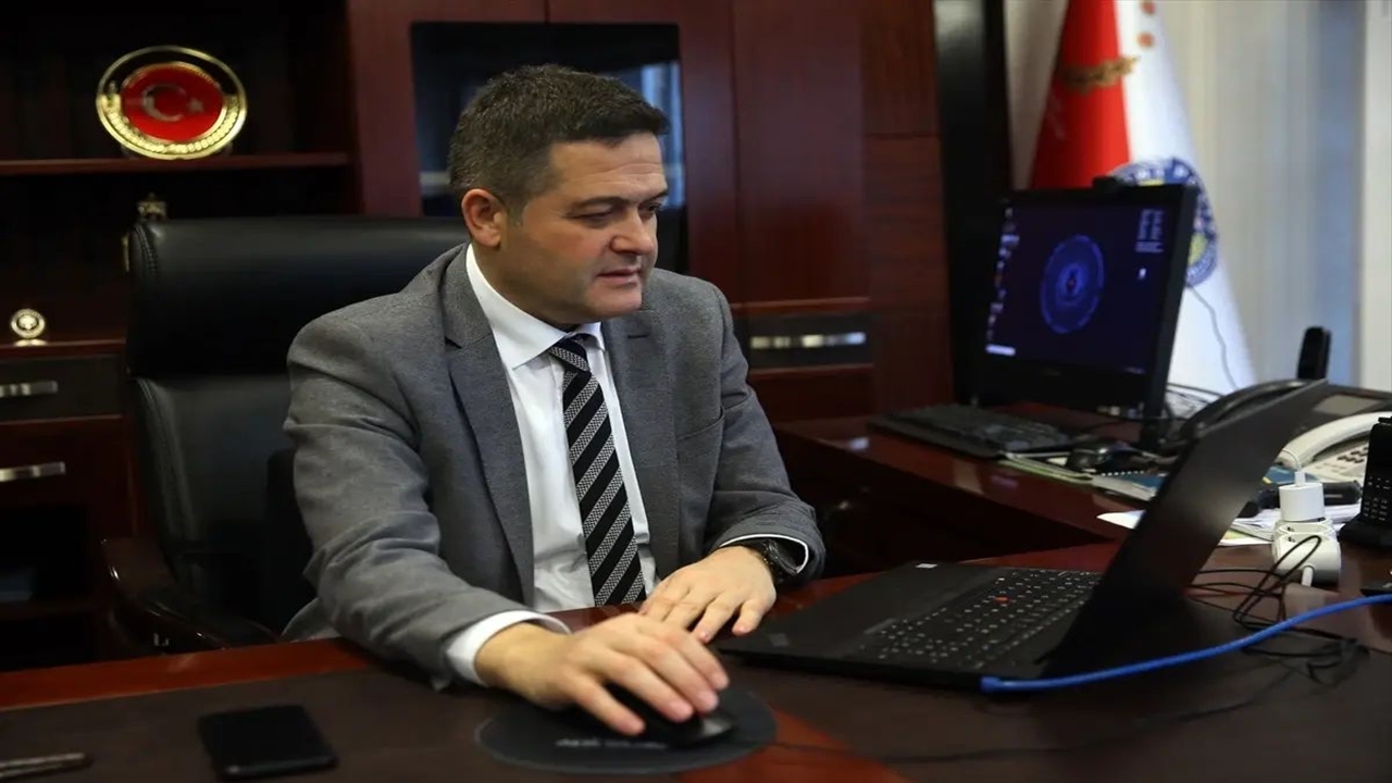 Kayhan Ay 4
