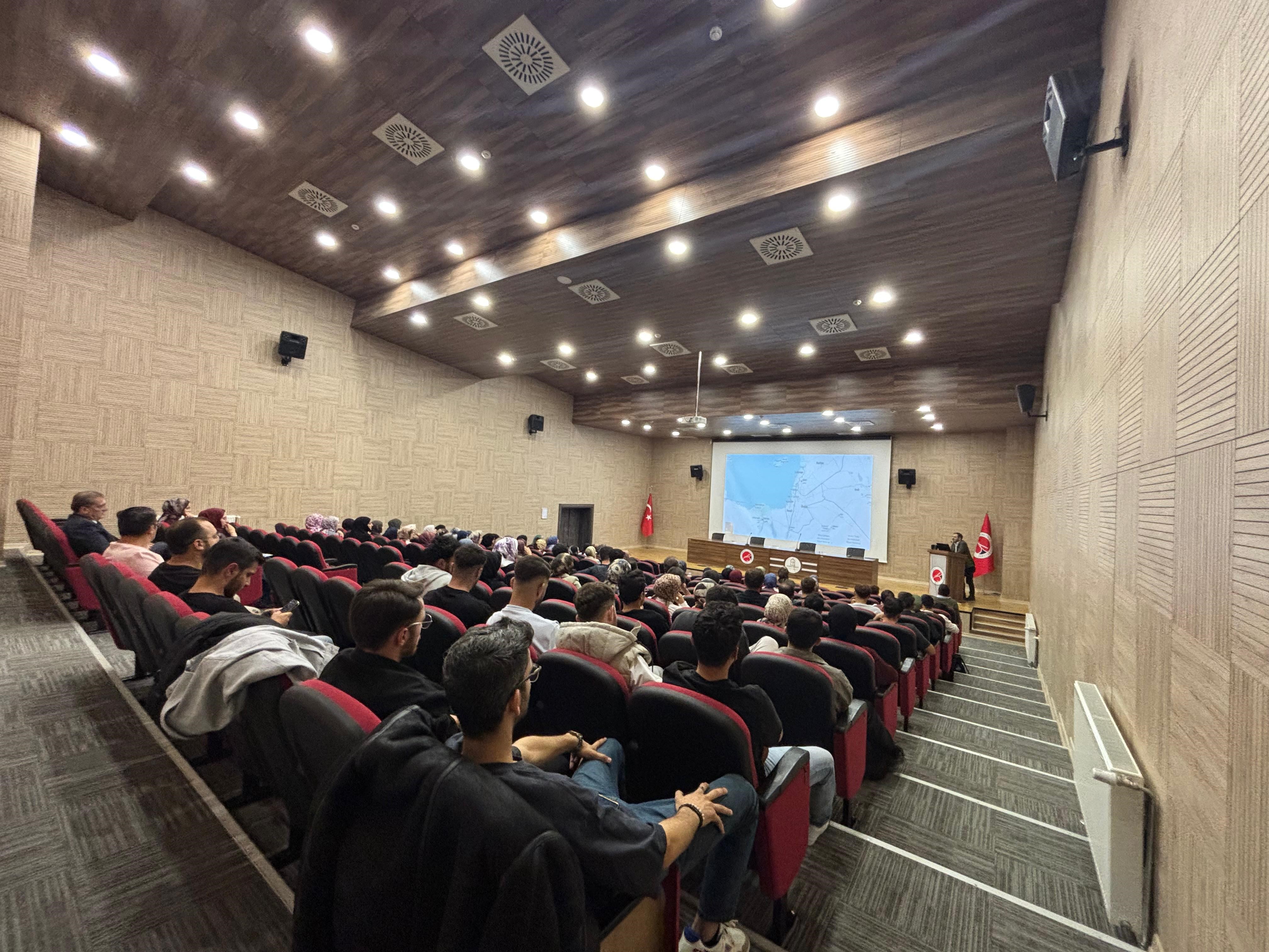 Kü İlahiyat Fakültesi'nde Eğitim Öğretim Yılı Açılışında Anlamlı Ders! 2
