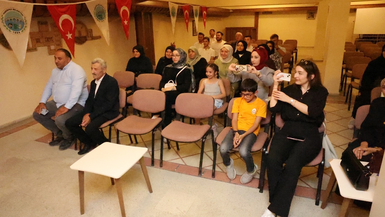 Mertcan Ay Ile Bahar Ay (1)